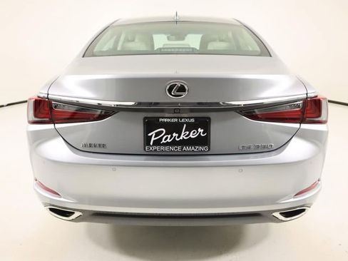 New 2025 Lexus ES 350 w/ Premium Package image 3