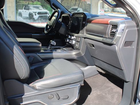 Used 2022 Ford F150 Lariat w/ Max Trailer Tow Package AWD/4WD image 19