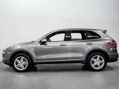 Used 2015 Porsche Cayenne Diesel AWD/4WD image 7