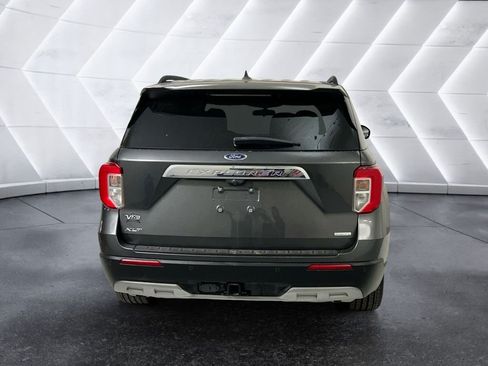 Used 2020 Ford Explorer XLT w/ Equipment Group 202A RWD image 5