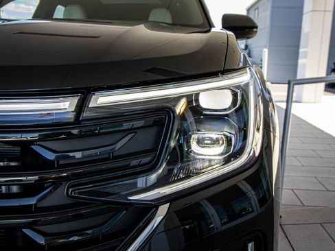 New 2026 Volkswagen Atlas Cross Sport SEL Premium R-Line AWD/4WD image 7