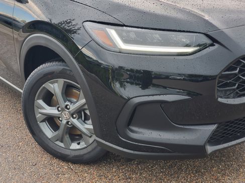 New 2026 Honda HR-V LX image 2