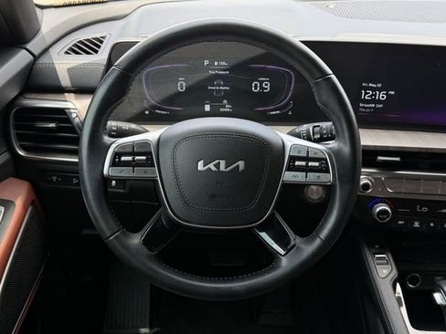 Used 2024 Kia Telluride EX w/ EX Captain's Chair Package FWD image 14