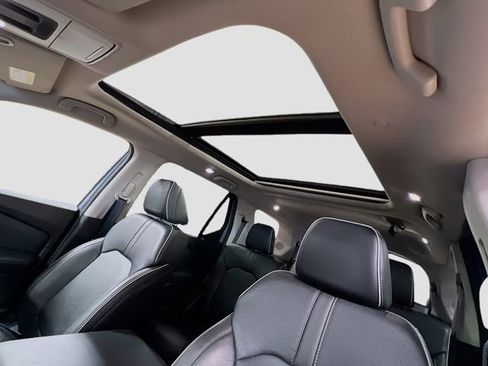 Used 2023 Honda Pilot Elite image 23