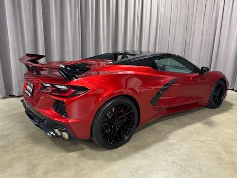 Used 2021 Chevrolet Corvette Stingray Convertible w/ Z51 Performance Package RWD image 6