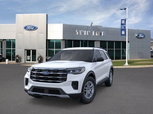 New 2026 Ford Explorer Active image 2