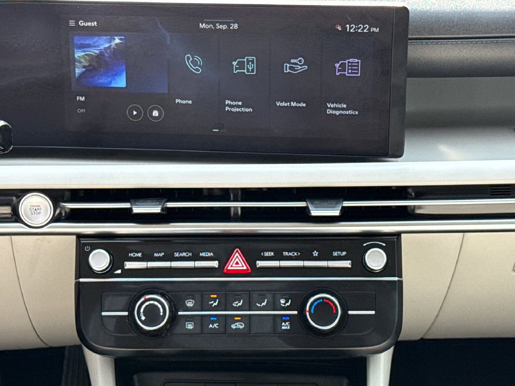 Used 2025 Hyundai Tucson SE FWD image 12