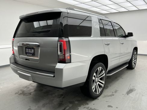 Used 2017 GMC Yukon Denali image 4