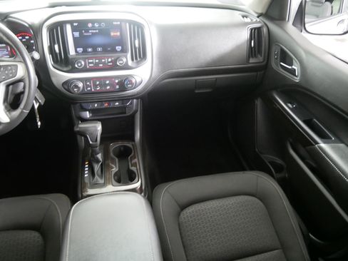 Used 2015 GMC Canyon SLE w/ SLE Convenience Package image 11