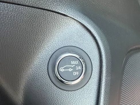 Used 2024 Buick Encore GX Preferred w/ Comfort Package FWD image 24