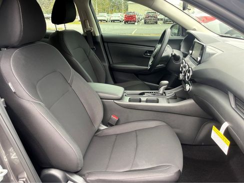 New 2025 Nissan Sentra S image 7