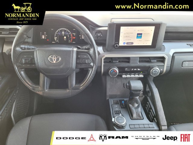 Used 2025 Toyota Tacoma SR5 AWD/4WD image 7