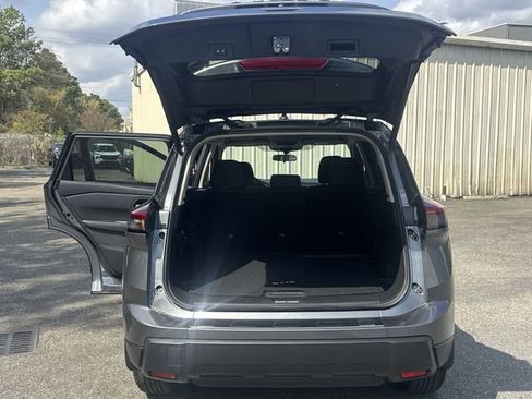 New 2026 Nissan Rogue SV FWD image 12
