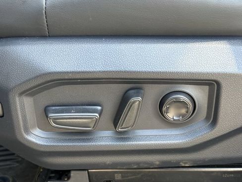 Used 2026 Toyota Sequoia Platinum AWD/4WD image 30