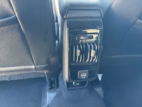 Used 2025 Jeep Compass Limited AWD/4WD image 19