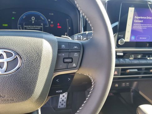 New 2026 Toyota Camry SE FWD image 25
