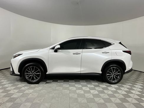 Used 2024 Lexus NX 250 FWD w/ Premium Package image 2