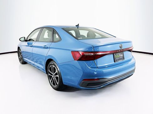 Used 2025 Volkswagen Jetta Sport FWD image 5