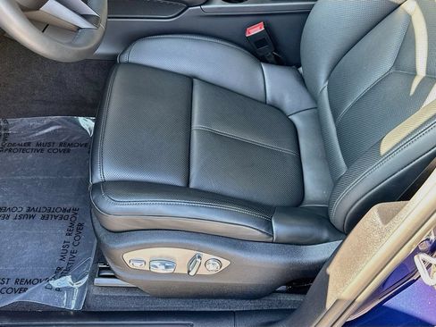Certified 2026 Porsche Macan AWD/4WD image 22