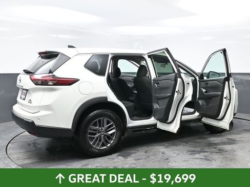 Used 2024 Nissan Rogue S AWD/4WD image 56