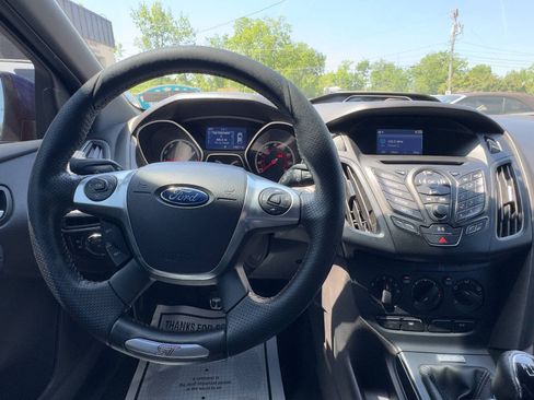 Used 2014 Ford Focus ST FWD image 16