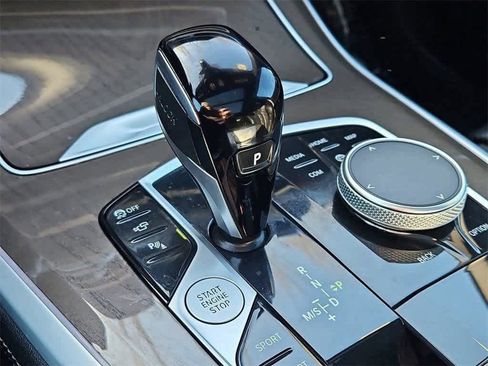 Used 2023 BMW X5 xDrive40i w/ Premium Package image 32