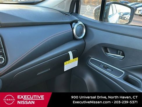 New 2025 Nissan Versa SR w/ Trunk Package image 17