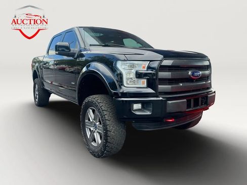 Used 2016 Ford F150 Lariat w/ Equipment Group 502A Luxury AWD/4WD image 3