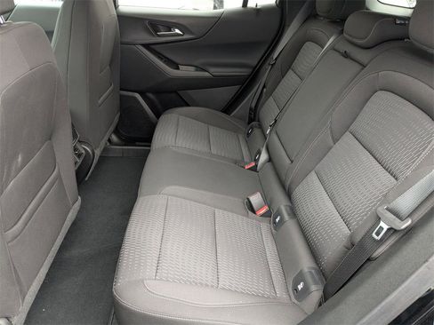 Used 2025 Chevrolet Equinox LT image 28