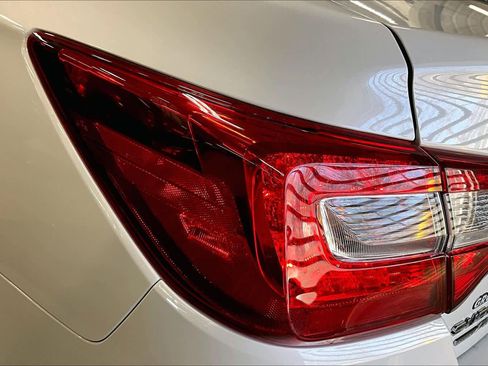 Used 2019 Subaru Legacy 2.5i Limited image 28