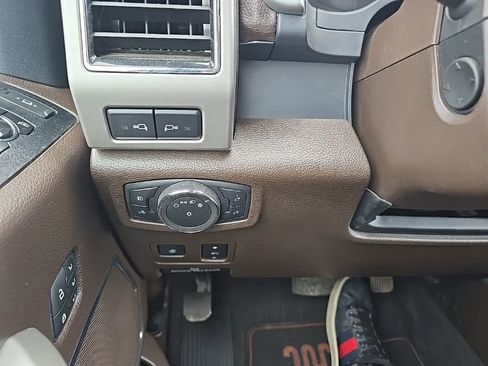 Used 2022 Ford F350 King Ranch w/ King Ranch Ultimate Package AWD/4WD image 23