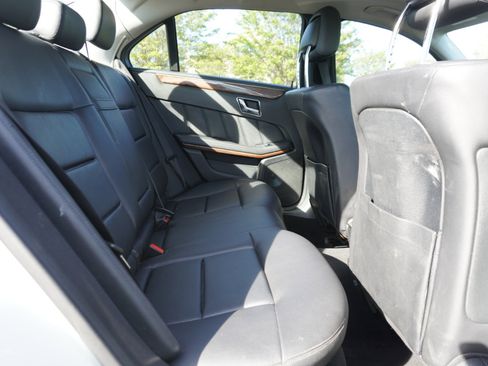 Used 2011 Mercedes-Benz E 350 E350 Sedan 4MATIC image 19