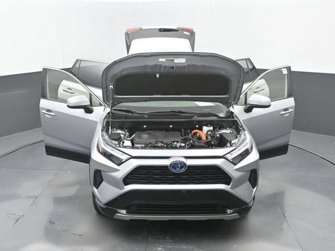 Used 2023 Toyota RAV4 SE AWD/4WD image 32
