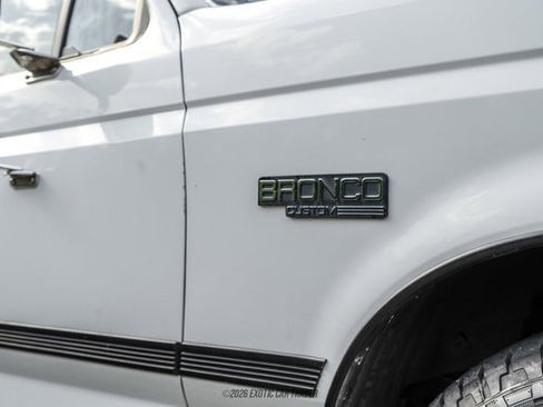 Used 1992 Ford Bronco Custom AWD/4WD image 57