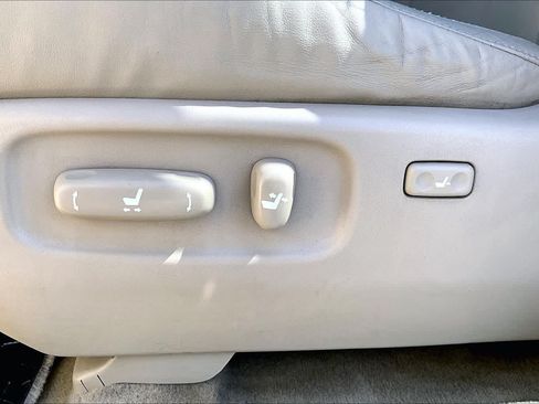 Used 2007 Lexus RX 400h AWD image 34
