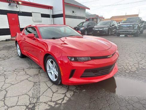 Used 2017 Chevrolet Camaro LT w/ Technology Package image 8