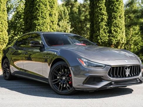 Used 2023 Maserati Ghibli Modena RWD image 5