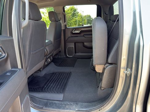 Used 2023 Chevrolet Silverado 1500 LT w/ Z71 Off-Road Package AWD/4WD image 40