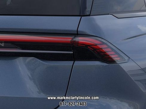 New 2026 Lincoln Nautilus Premier AWD/4WD image 21