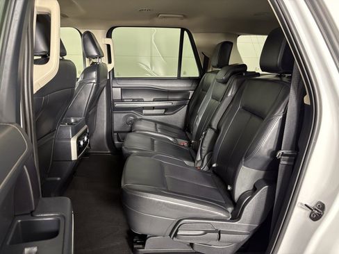 Used 2024 Ford Expedition Max XLT image 39