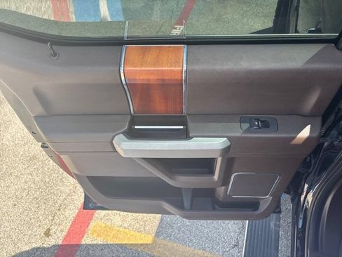 Used 2018 Ford F150 King Ranch w/ Equipment Group 601A Luxury AWD/4WD image 25
