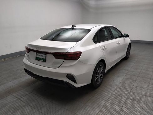 Used 2024 Kia Forte LXS FWD image 9