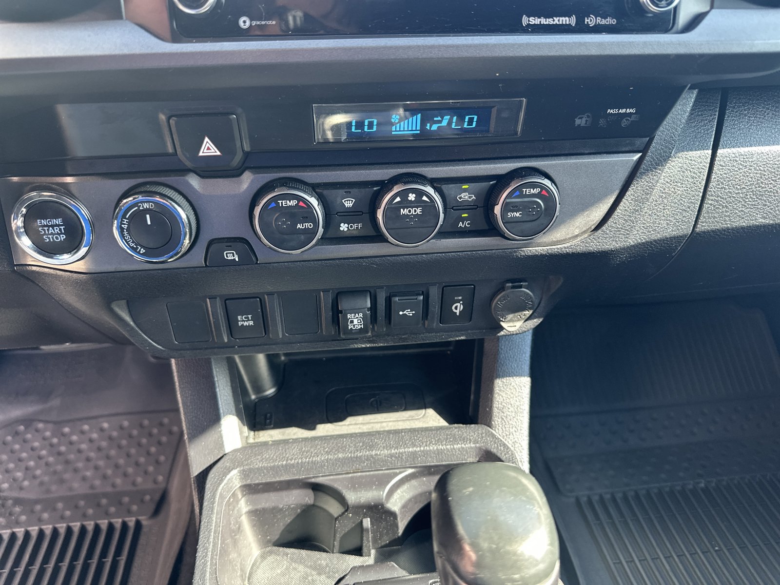 Used 2021 Toyota Tacoma TRD Sport AWD/4WD image 16