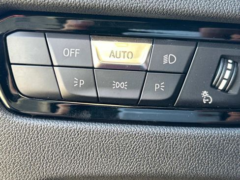 Used 2025 BMW 430i xDrive Coupe w/ Premium Package image 19