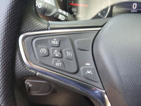 Used 2020 Chevrolet Equinox LT FWD image 22