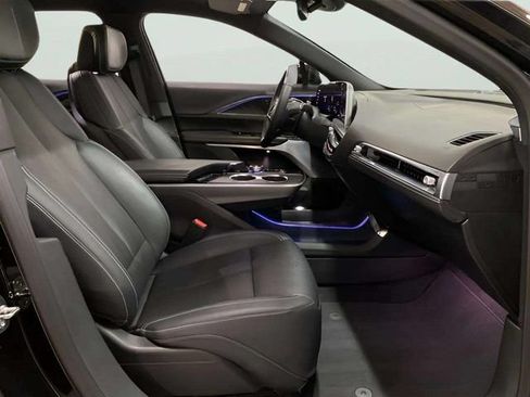 Used 2024 Cadillac Lyriq Luxury RWD image 62