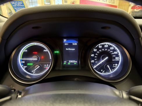 Used 2023 Toyota Camry SE w/ Convenience Package image 45