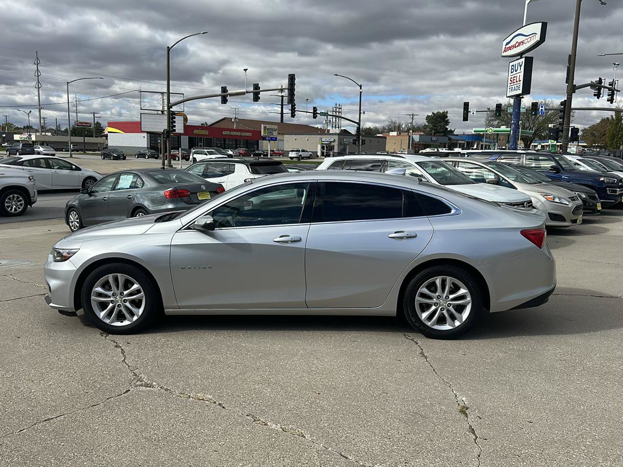 Used 2018 Chevrolet Malibu LT FWD image 6