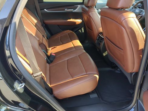 Certified 2023 Cadillac XT5 Premium Luxury w/ LPO, Floor Liner Package AWD/4WD image 34