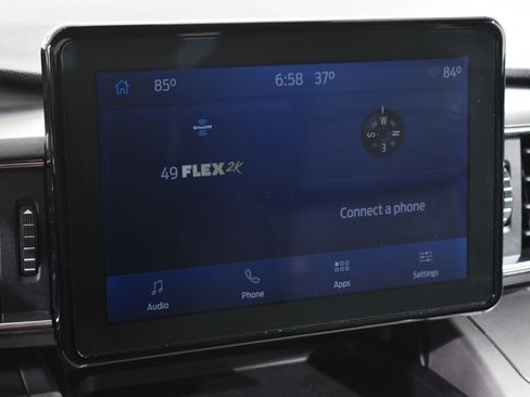 Used 2022 Ford Explorer XLT w/ Equipment Group 202A image 29